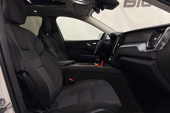 Volvo XC60 20 of 25