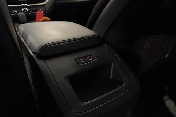 Volvo XC60 23 of 25