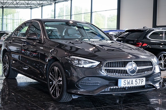 Mercedes-Benz C300 e 2 of 5