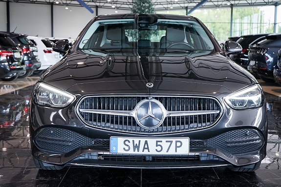 Mercedes-Benz C300 e 3 of 5