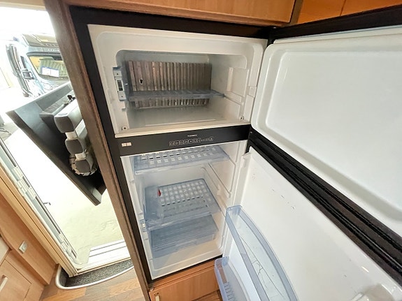 Knaus 650 Sky Wave /ALDE/Taksäng/Solcell/Cykelställ/Markis/150hk 17 of 21