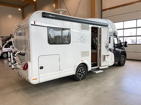 Knaus 650 Sky Wave /ALDE/Taksäng/Solcell/Cykelställ/Markis/150hk 2 of 21