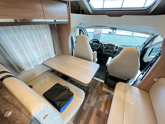 Knaus 650 Sky Wave /ALDE/Taksäng/Solcell/Cykelställ/Markis/150hk 19 of 21