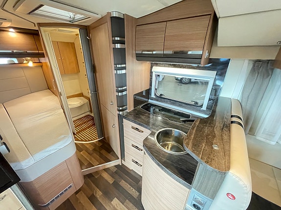 Knaus 650 Sky Wave /ALDE/Taksäng/Solcell/Cykelställ/Markis/150hk 10 of 21