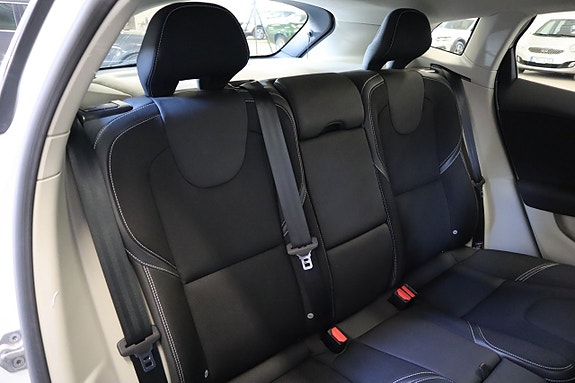 Volvo V40 19 of 25