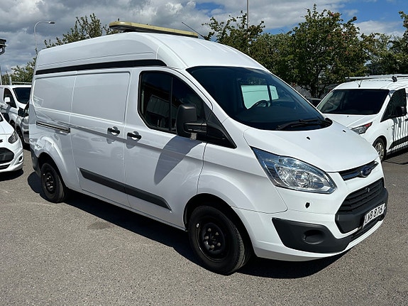 Ford Transit Custom 2 of 5