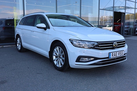 Volkswagen Passat 3 of 5