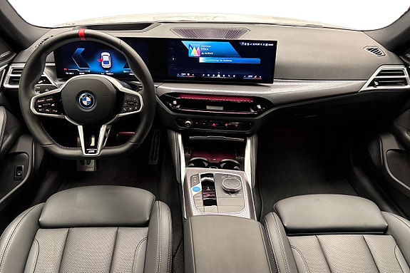 BMW i4 11 of 14