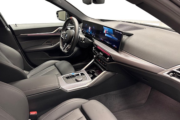BMW i4 12 of 14