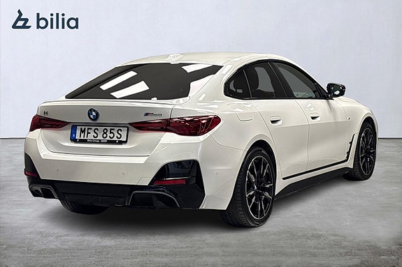 BMW i4 3 of 14