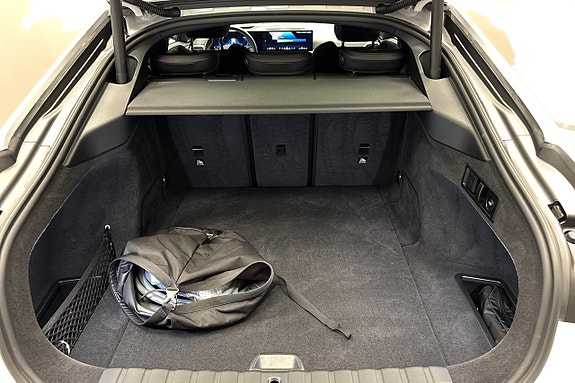 BMW i4 14 of 14