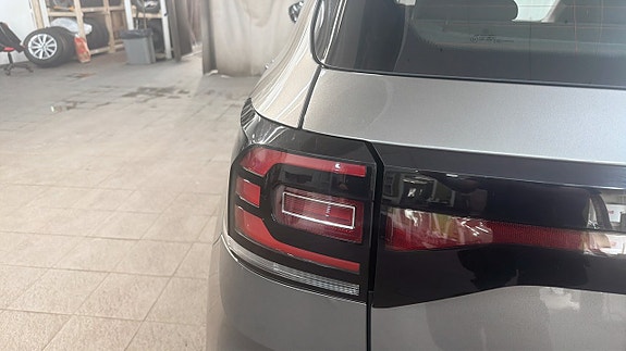 Volkswagen T-Cross 14 of 17