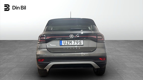 Volkswagen T-Cross 5 of 17