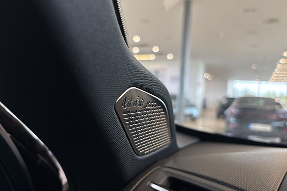 Lynk & Co 01 19 of 30