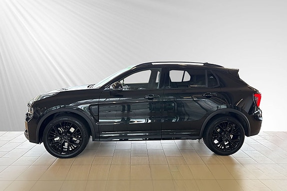 Lynk & Co 01 2 of 30