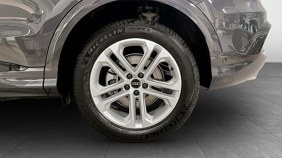 Audi Q5 6 of 14