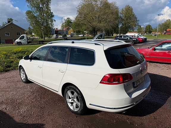 Volkswagen Passat 3 of 5