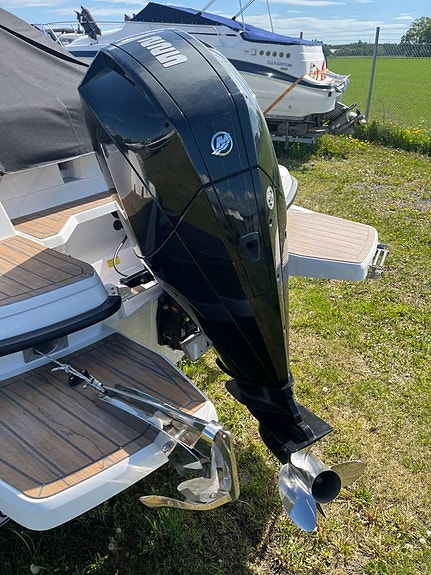 Flipper 700 ST Mercury 225hk V6 , inkl 80km trailer 2ton 2 of 12