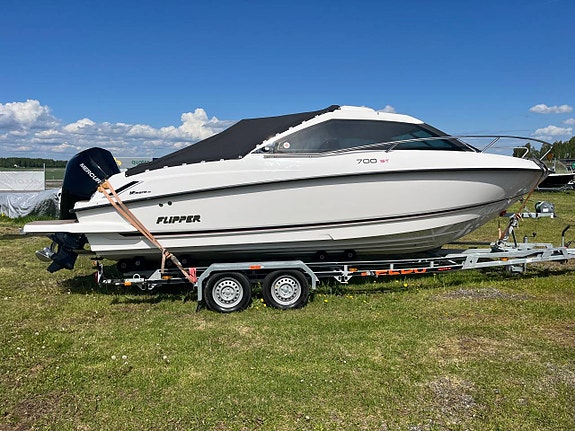 Flipper 700 ST Mercury 225hk V6 , inkl 80km trailer 2ton