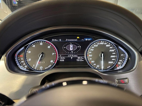 Audi S8 11 of 27