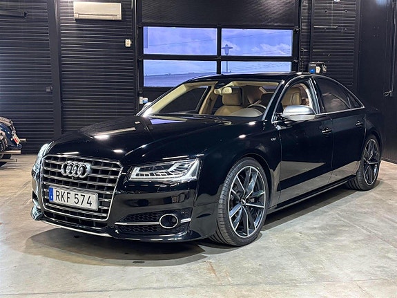Audi S8 3 of 27