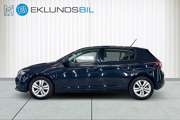 Peugeot 308 2 of 5