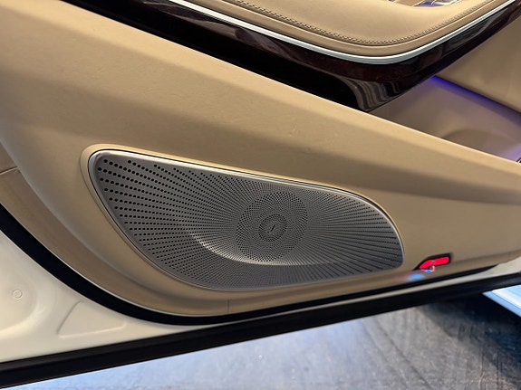 Mercedes-Benz S400 d 25 of 30