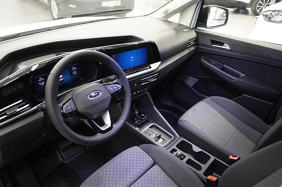 Ford Transit Connect 6 of 16