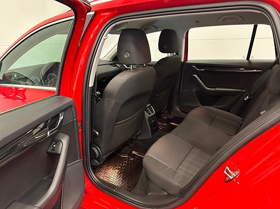 Skoda Octavia 25 of 30