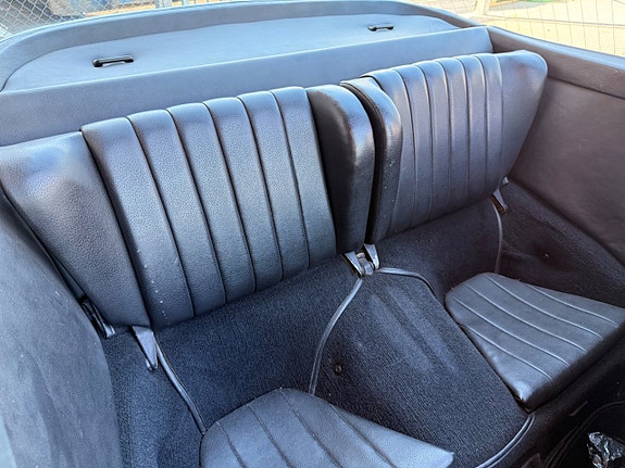 Porsche 911 Targa 19 of 22