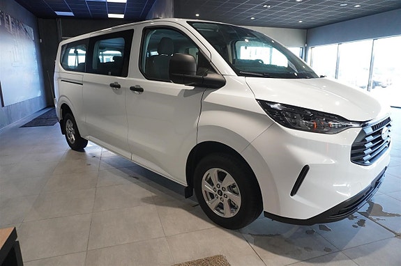 Ford Transit Custom 3 of 11