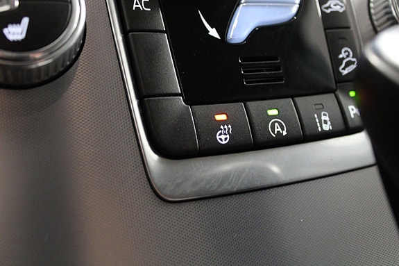 Volvo XC60 11 of 12