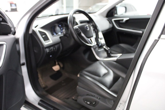 Volvo XC60 5 of 5