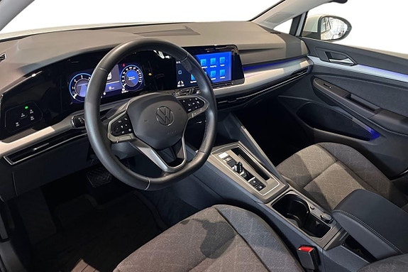 Volkswagen Golf VIII 9 of 18