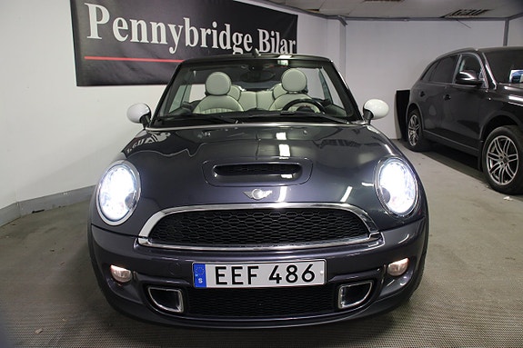 MINI Cooper S 12 of 28