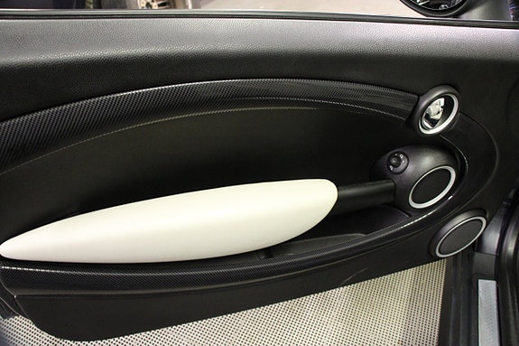 MINI Cooper S 6 of 28