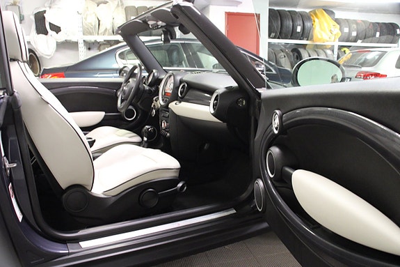 MINI Cooper S 21 of 28