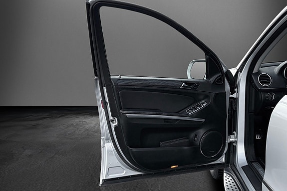 Mercedes-Benz GL450 6 of 21