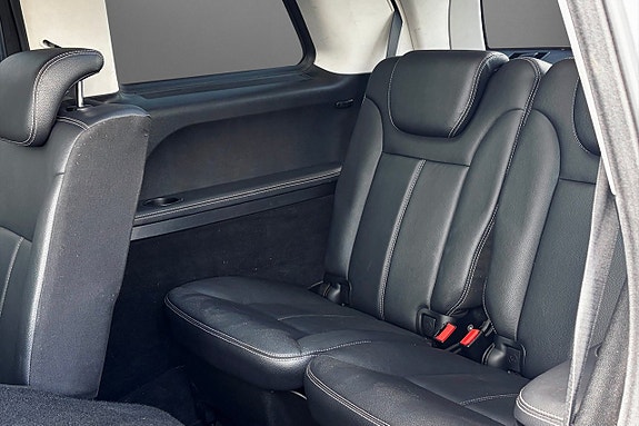 Mercedes-Benz GL450 19 of 21