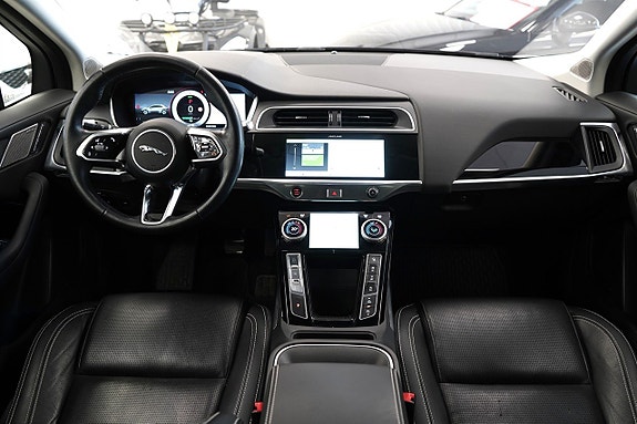 Jaguar I-PACE 14 of 26