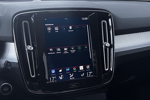 Volvo XC40 13 of 20