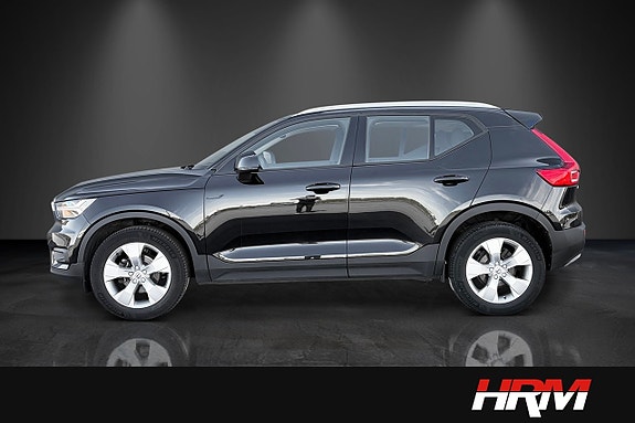 Volvo XC40 2 of 20