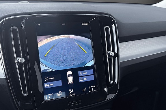 Volvo XC40 14 of 20