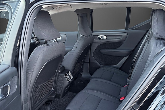 Volvo XC40 20 of 20