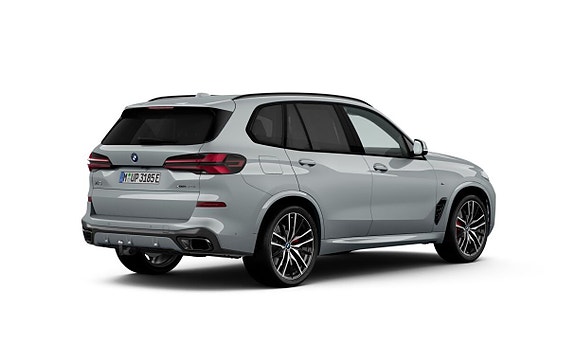 BMW X5 2 of 4