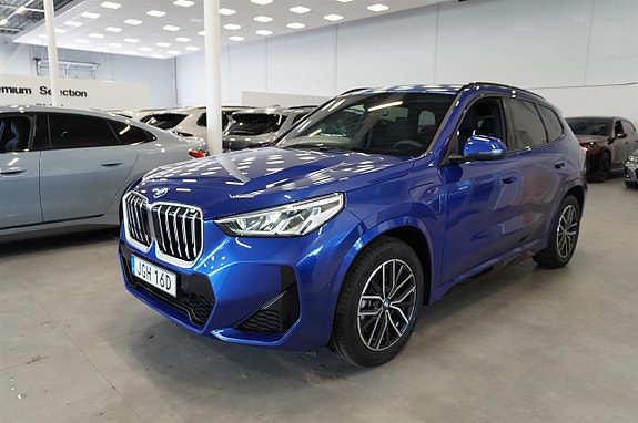 BMW X1 3 of 5