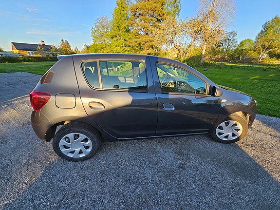 Dacia Sandero 3 of 5