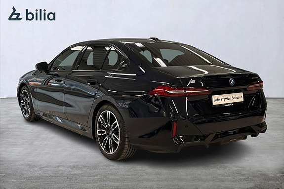 BMW i5 2 of 17