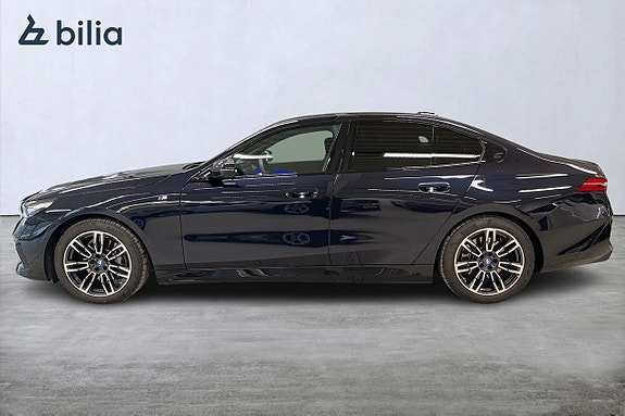 BMW i5 3 of 17