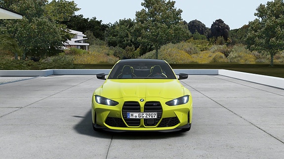 BMW M4 3 of 5